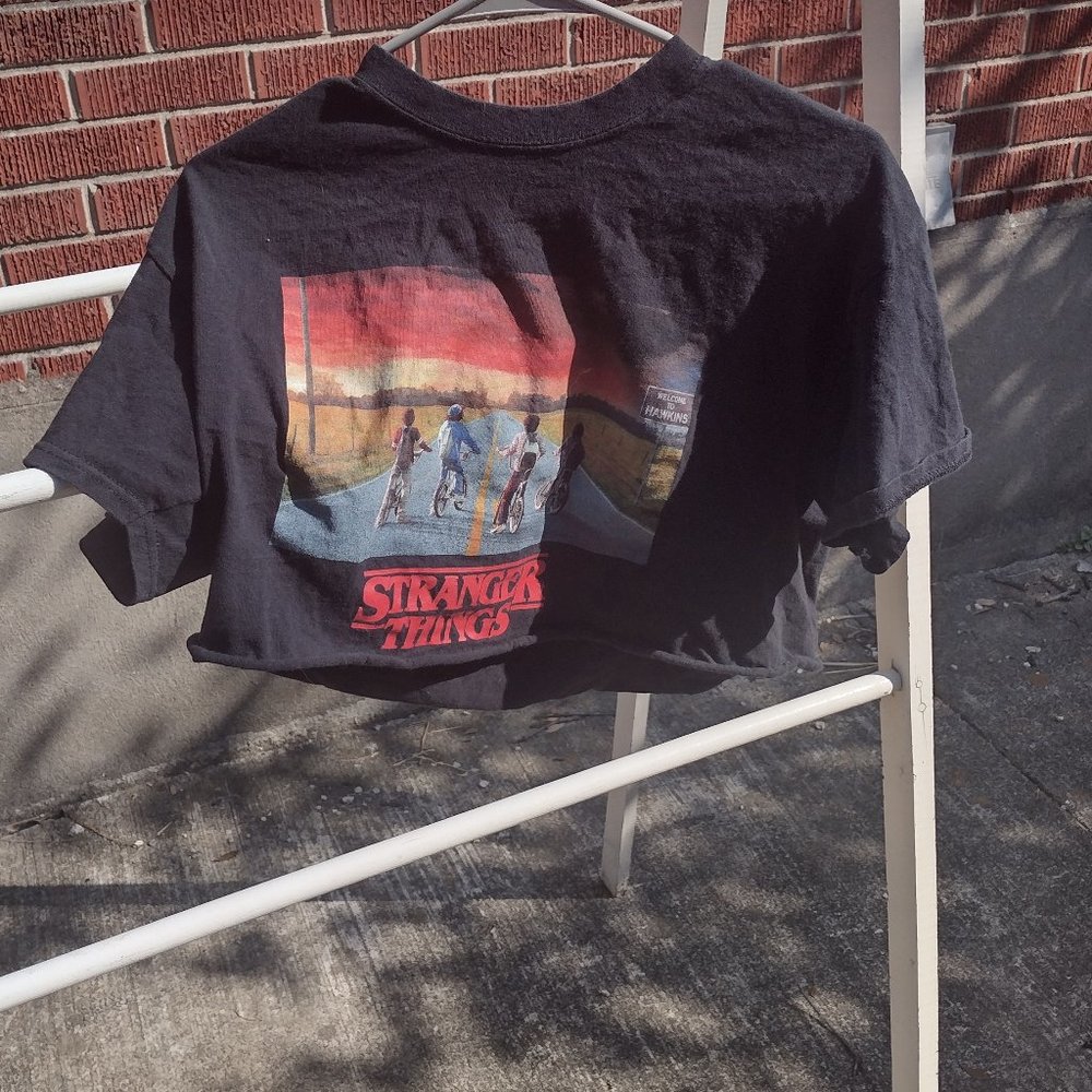 Stranger Things Graphic Croptop